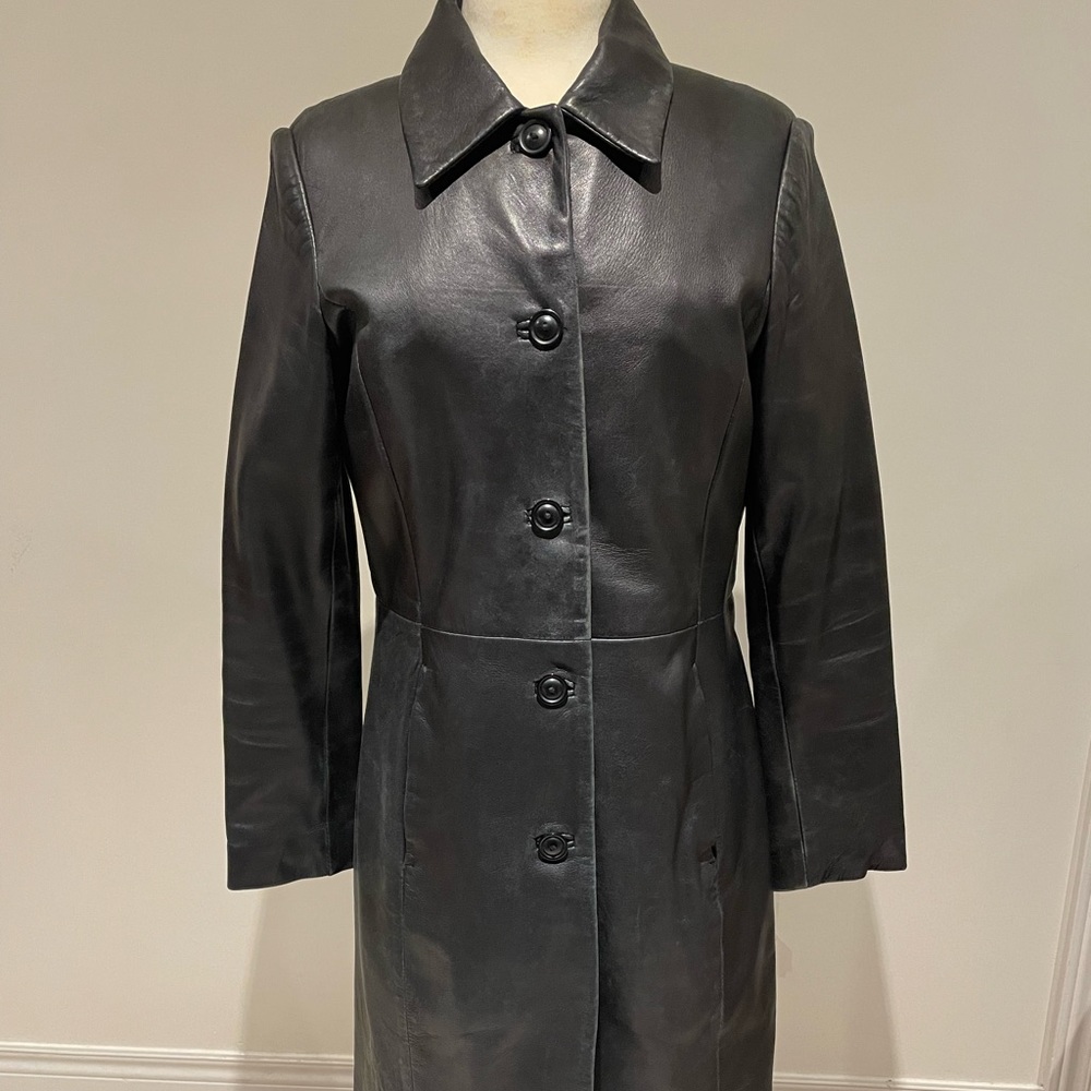 Leather Coat -  vintage above the knee in length -size M